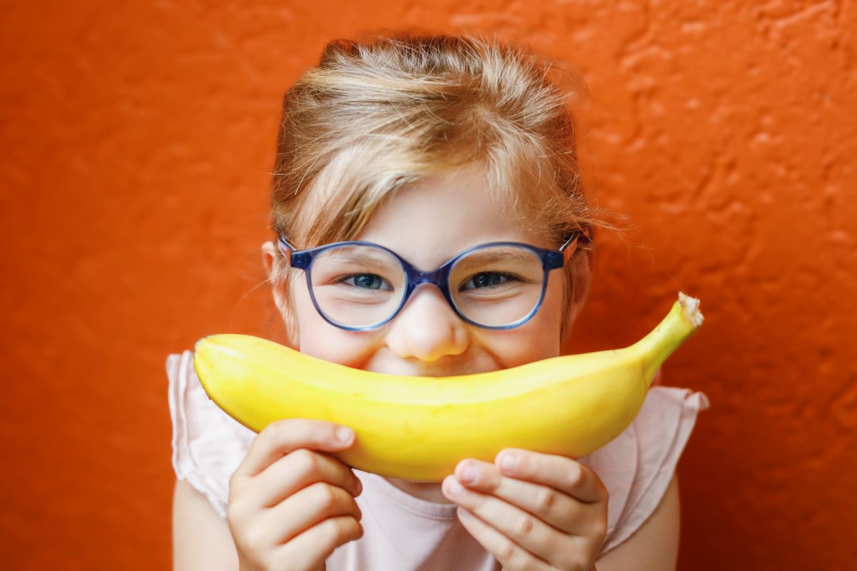 Nurturing Smiles: The Link Between Oral Health and Nutrition